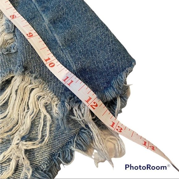 Garage Chelsea denim distressed high waist shorts size 3 - Picture 7 of 9
